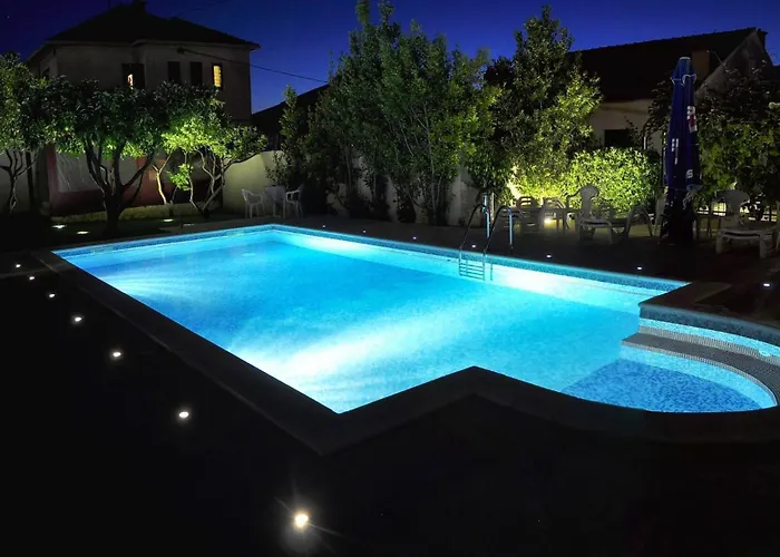 Stunning View With Balcony Apartament Trogir