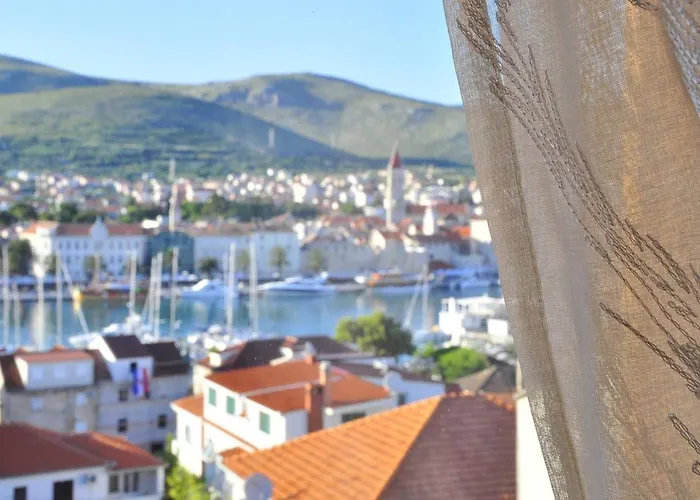 Stunning View With Balcony Apartament Trogir