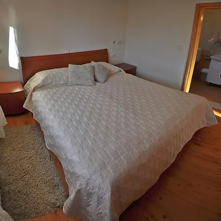 Stunning View With Balcony トロギール