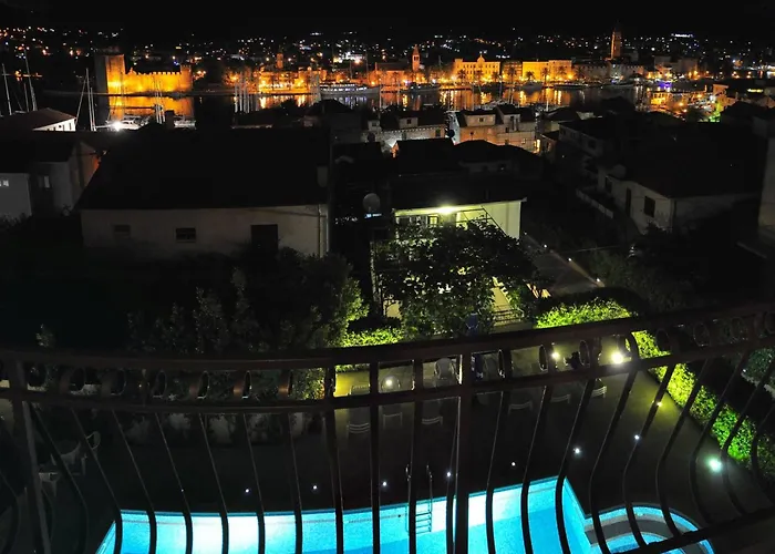 Stunning View With Balcony アパート